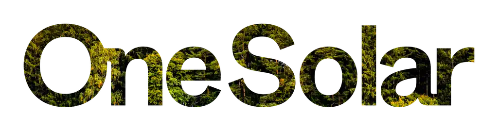 Das Logo von OneSolar mit Bäumen im Hintergrund